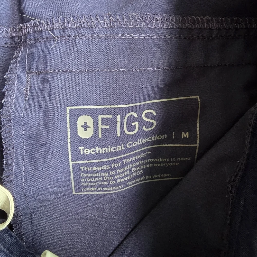 Figs Men's Navy Joggers with White Tie